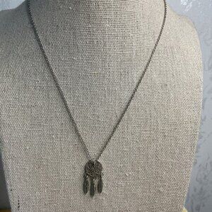 Silver Tone Boho Necklace Dream Catcher Leaf Feather Dangle Pendant